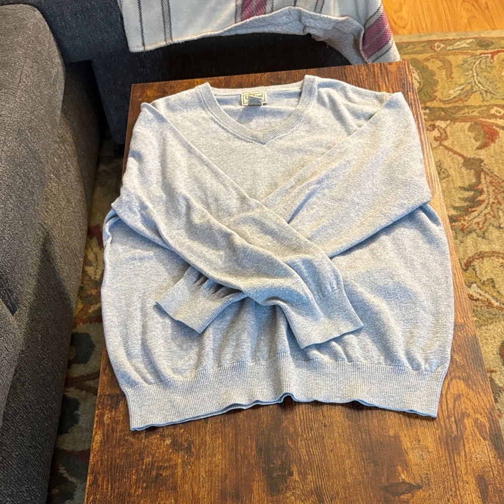 L.L. Bean Men's Heather Gray V-Neck Sweater